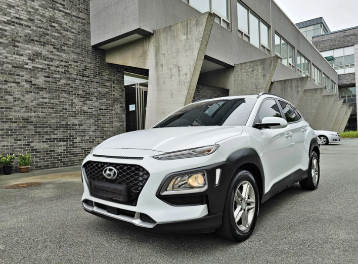 Hyundai Kona авто ниже 160 л.с.